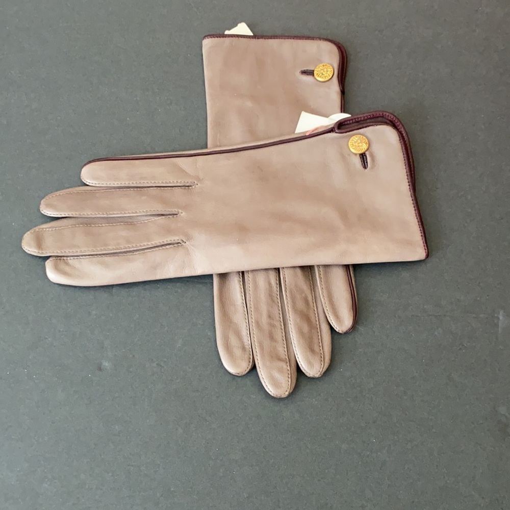 Anne Klein for Aris Gloves - Picture 7 of 7